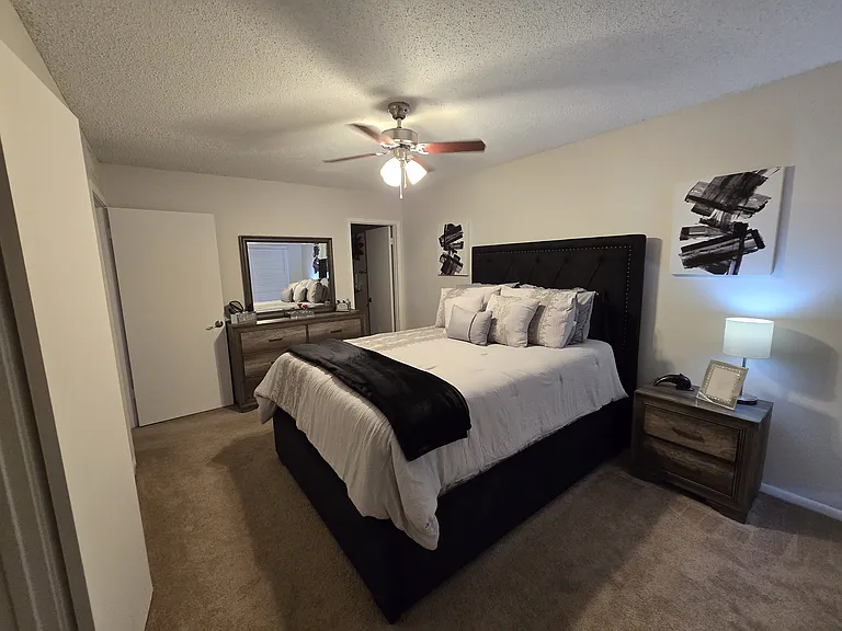 Bayou Oaks Apartments — Photo 7