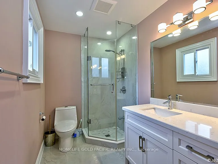 48 Havagal Cres — Photo 28