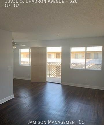 5th image of 13930 S Chadron Ave #320