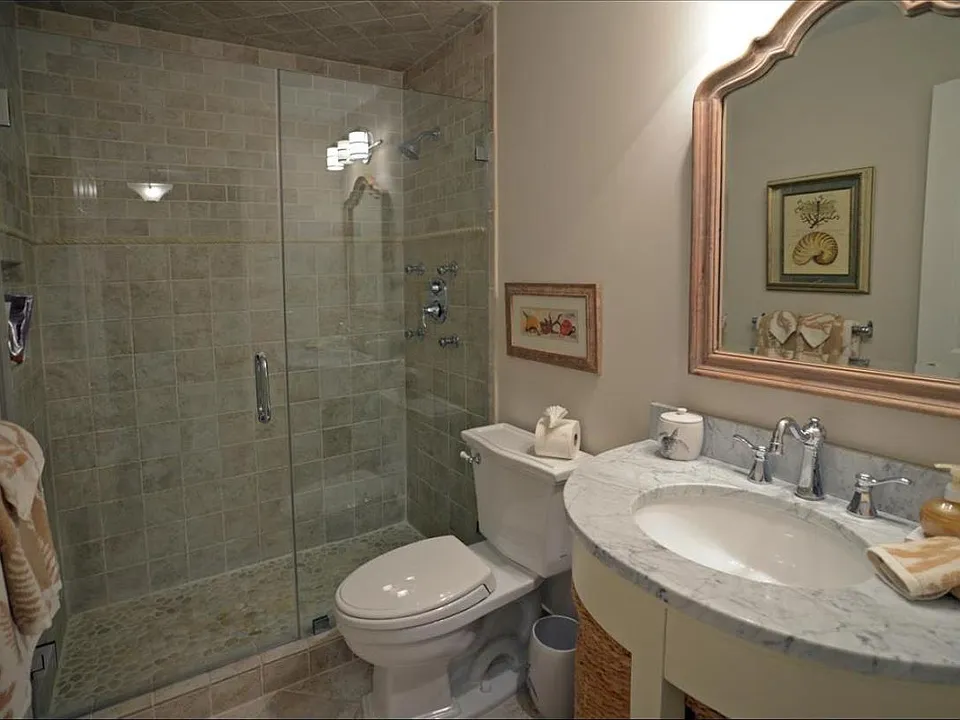 259 Shinnecock Dr
