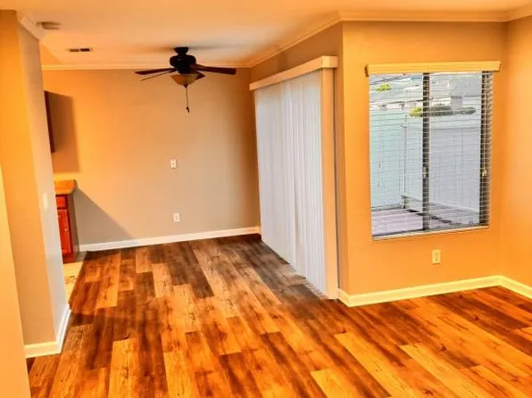 3451 Seabreeze Walk, Oceanside, CA 92056