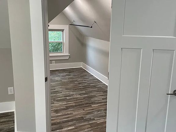 5th image of 5651 Bramble Ave #2