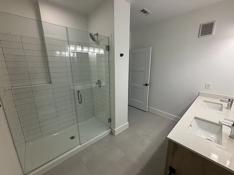 The Argos Apartments on The Beltline — Photo 135
