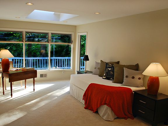 2nd Bedroom upstairs