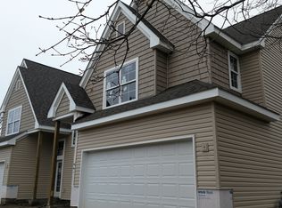 171 E 317th St, Eastlake, OH