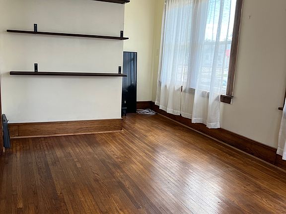 4th image of 1008 Morningside Ave