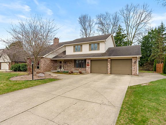 2nd image of 1448 Mulberry Ln
