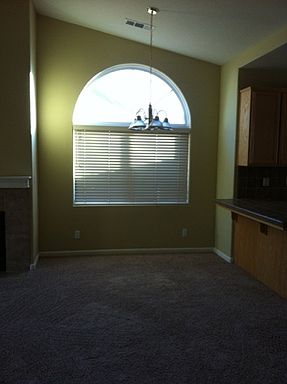 5th image of 748 Savignon Blanc Ct