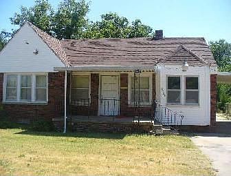 1st image of 1124 SW Grand Blvd
