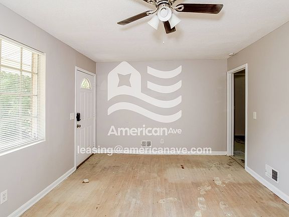 35043_004_wm_-_living_room_13003569.jpg