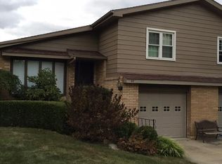 82 Trunko Rd, Fairlawn, OH 44333