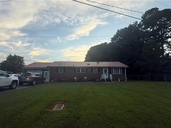 1374 S State Highway 109, Lexington, NC 27292