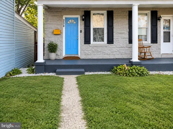 230 Ringgold St, Waynesboro, PA 17268