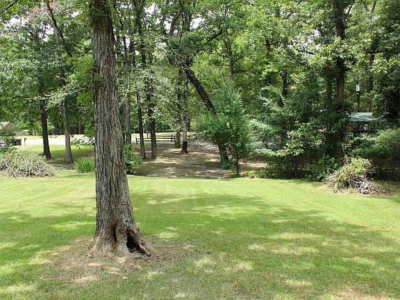 4th image of 277 Northwood Dr