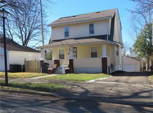 1372 Neptune Ave, Akron, OH 44301