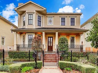 612 E 8th 1/2 St, Houston, TX 77007