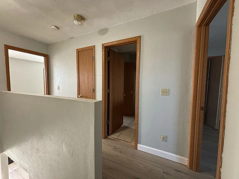 386 Amphitheater Dr — Photo 12