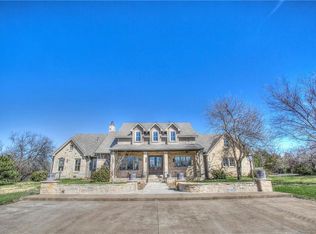 2564 Harris St, Gainesville, TX 76240