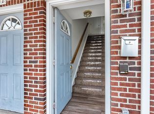 610 Abington Rd, Akron, OH 44312