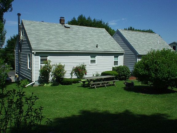 BACK OF HOUSE 2