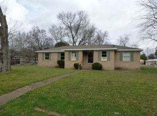 3900 Broadmor Rd NW, Huntsville, AL 35810