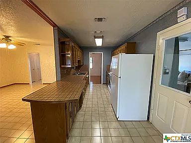 5th image of 2207 Boland St