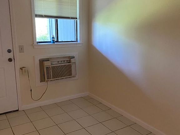 5th image of 600 Linksider Dr APT C1