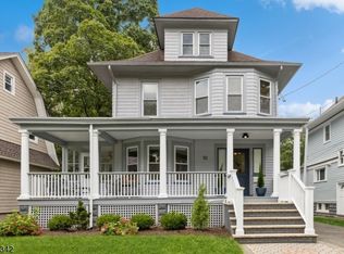 10 Winsor Pl, BLOOMFIELD, NJ 07003