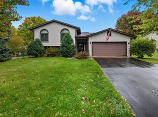 7730 Grinnell Way, Lakeville, MN 55044