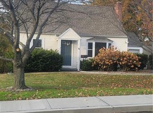 11 Senga Rd, Norwalk, CT 06854