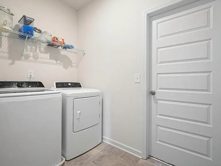 34 Arrington Dr — Photo 6