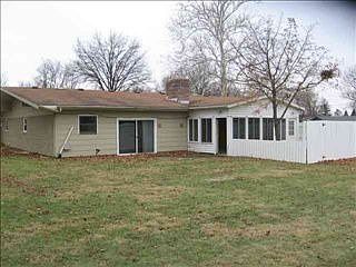 3rd image of 500 N Meadow Ln