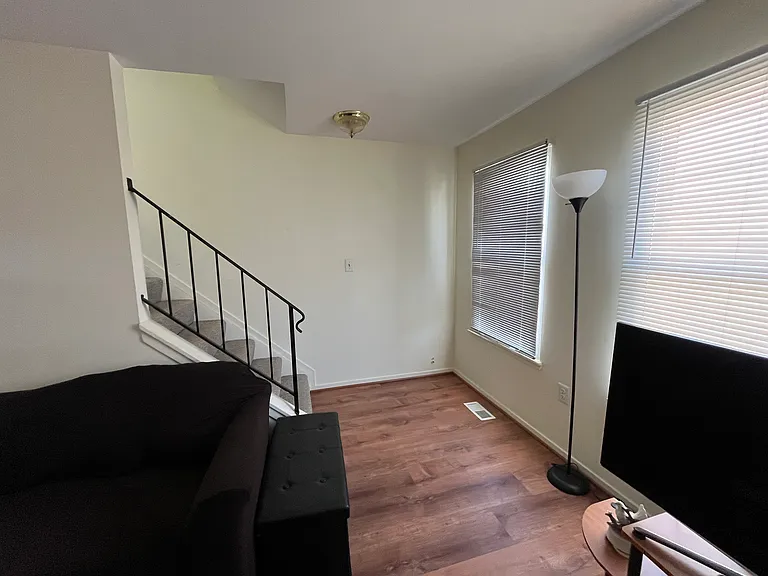 4229 Tazewell Ter — Photo 21