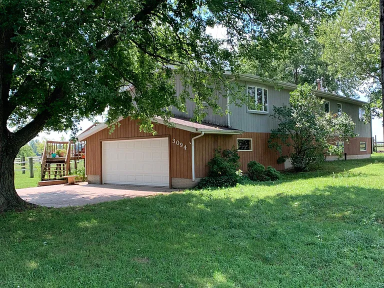 3094 C Avenue Ext — Photo 2