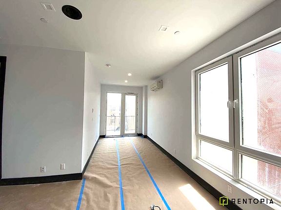 3rd image of 292 Union Ave #203