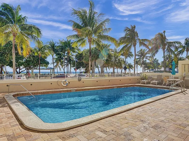 133 N Pompano Beach Blvd #Penthouse 7 — Photo 5
