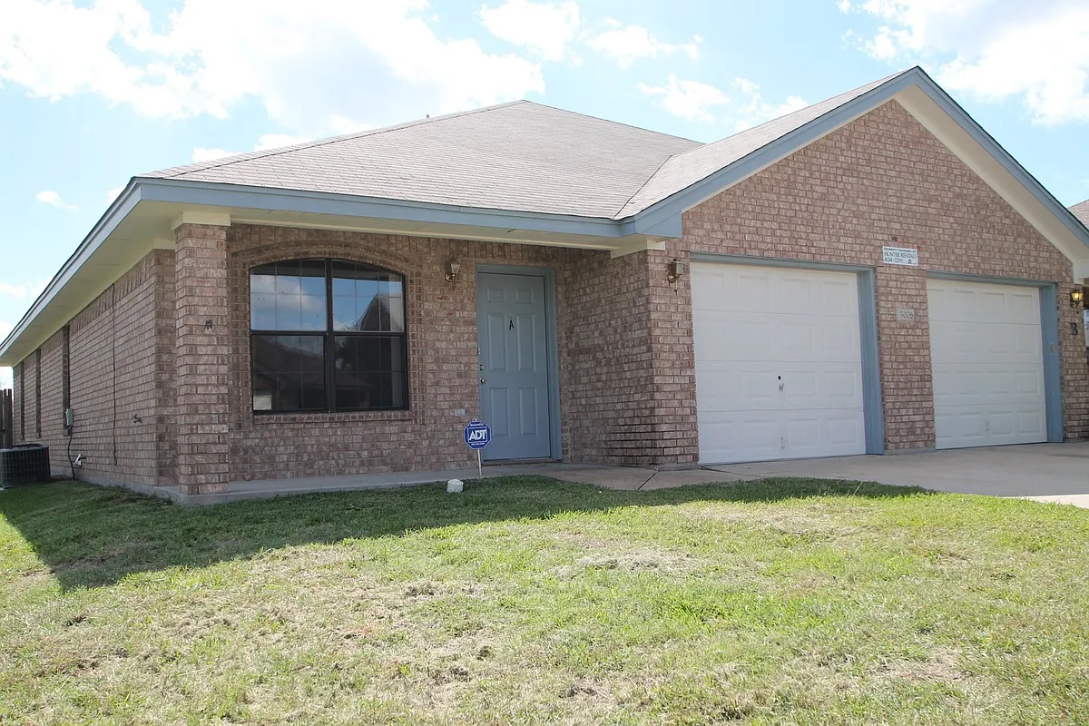 Building Photo - 5006A John David Dr