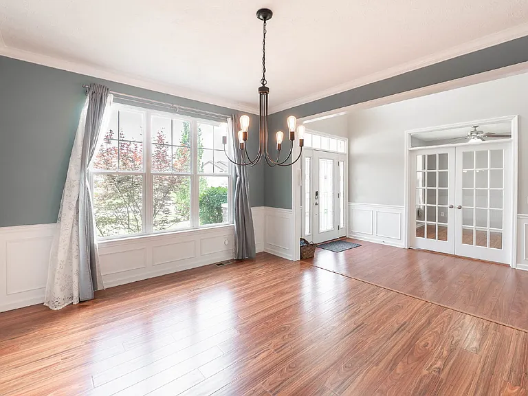 1325 Brentford Ln — Photo 8
