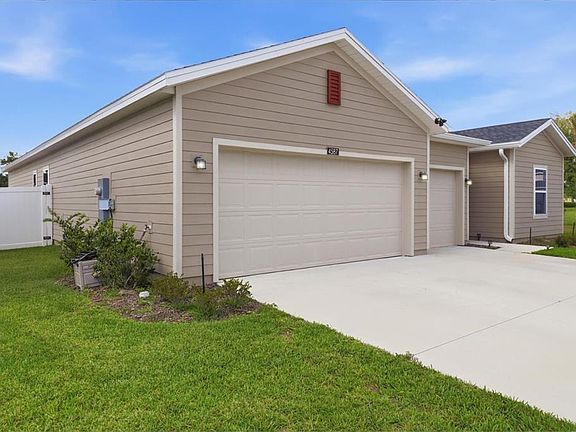 3rd image of 4587 SW 83rd Loop