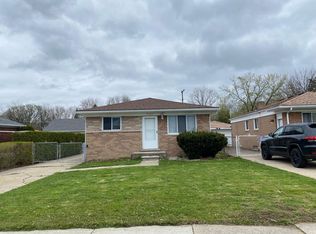 32200 Linderman Ave, Warren, MI 48093