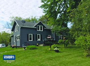 W2131 Hillside Dr, Pulaski, WI 54162