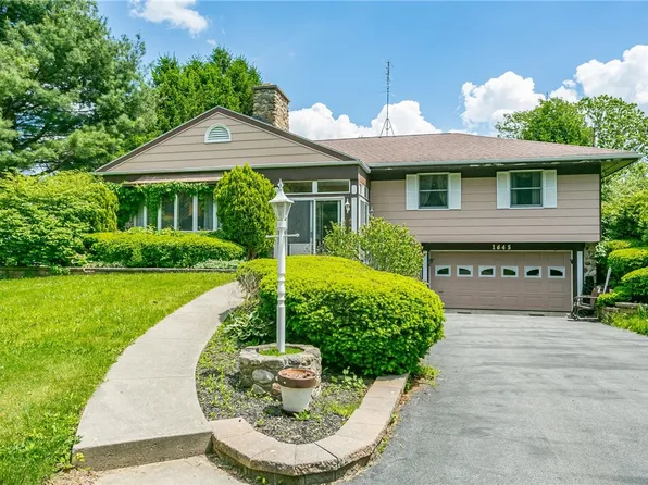 1645 Linwood Rd, Linwood, NY 14486