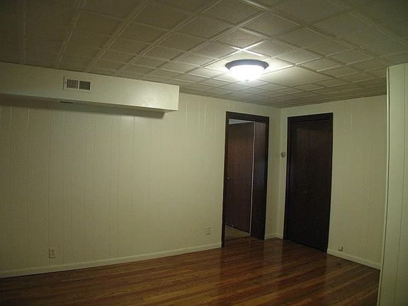 4th image of 914 W Moss Ave APT H