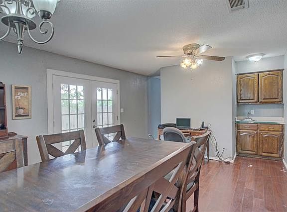 4th image of 1307 Linda Ct