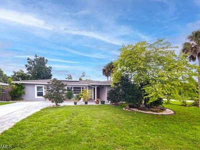 2196 43rd LN SW, Naples, FL, 34116