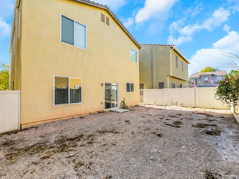 9366 Fitzwilliam Ave — Photo 20