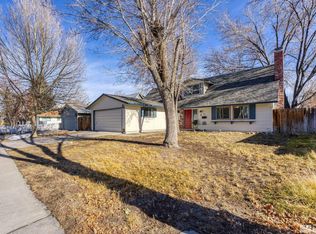 7476 Limestone Dr, Reno, NV 89511