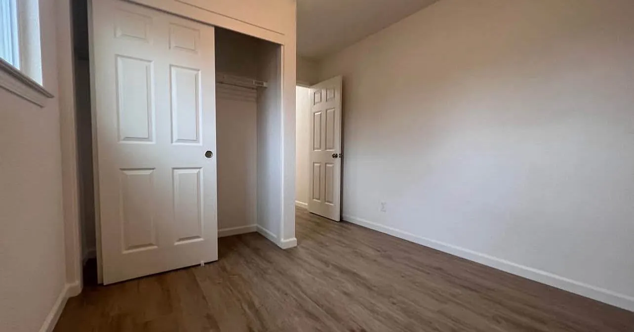 2 bed, 726 sqft, $1,775 — Photo 3