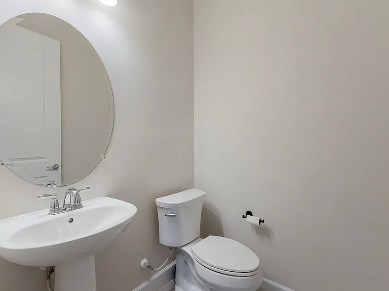 712 Sigsbee Loop — Photo 19