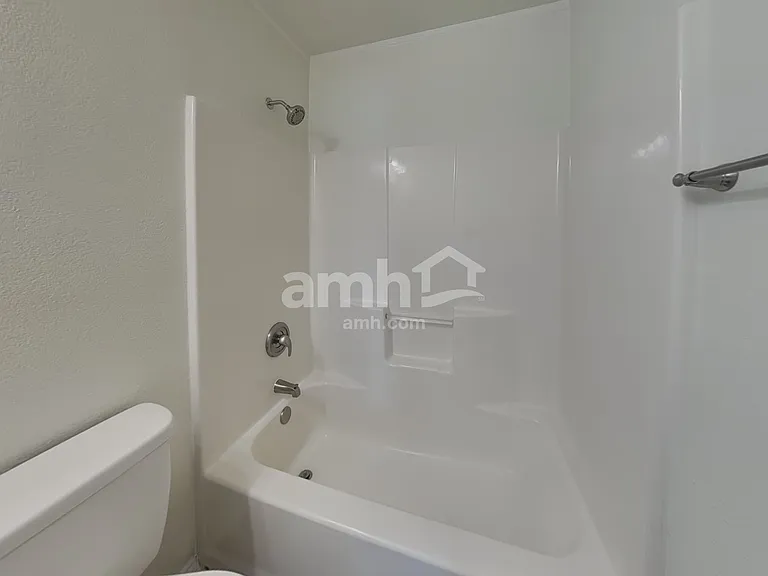 9921 Thomas Jefferson Dr — Photo 19